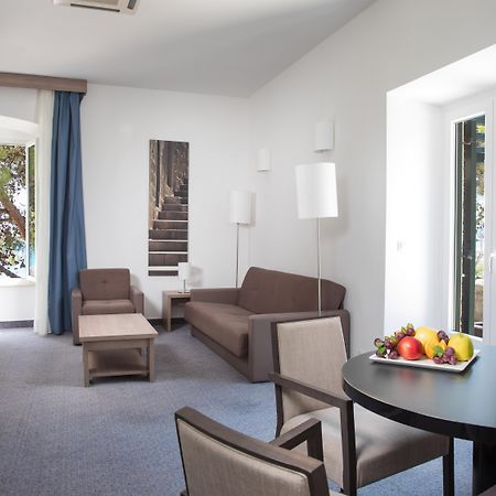 Hotel مْليني المظهر الخارجي الصورة