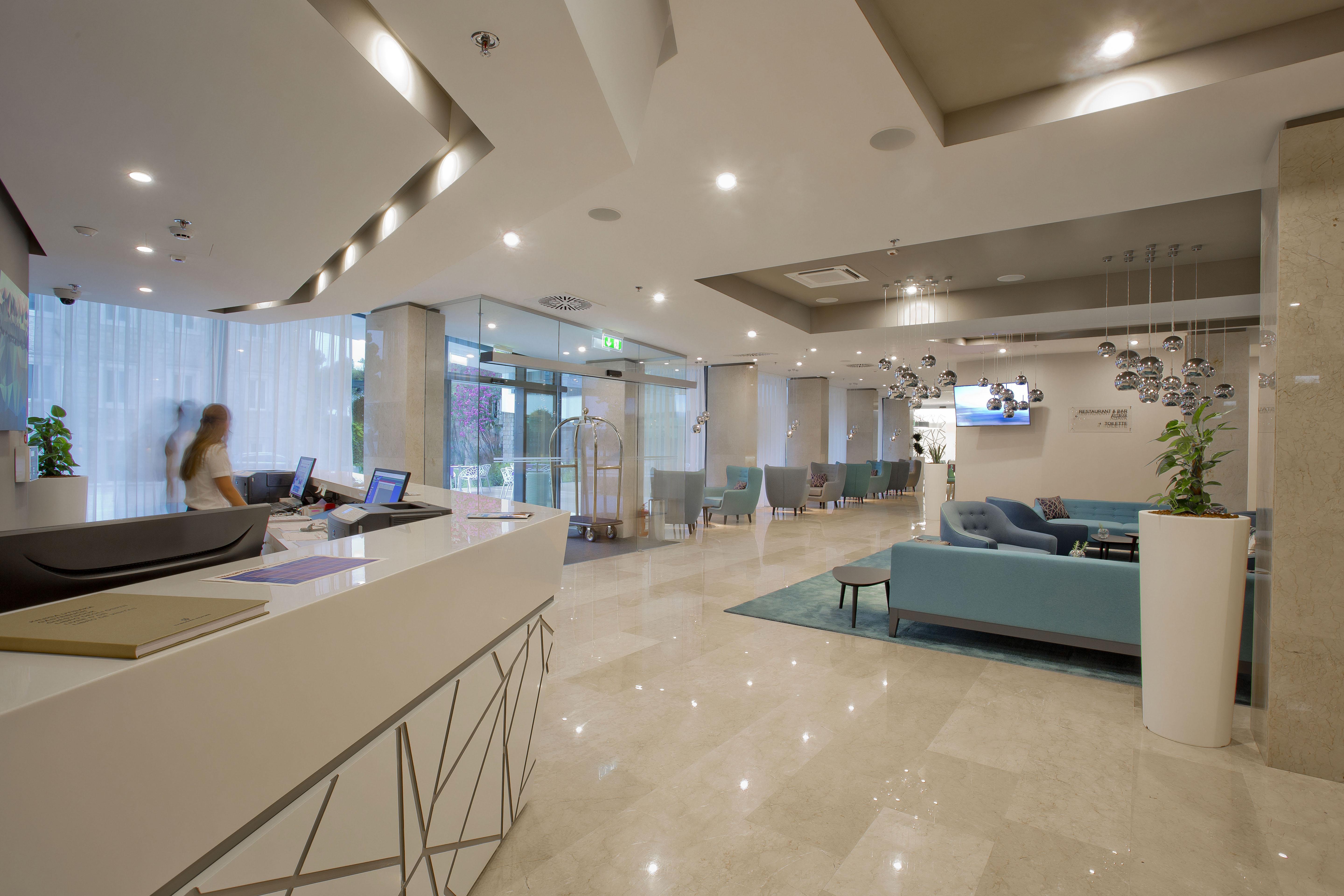 Hotel مْليني المظهر الخارجي الصورة